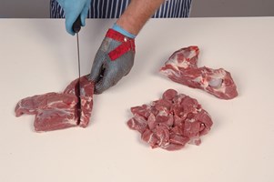 Shoulder – dice and meaty bones Meat Cut Spec Step 10